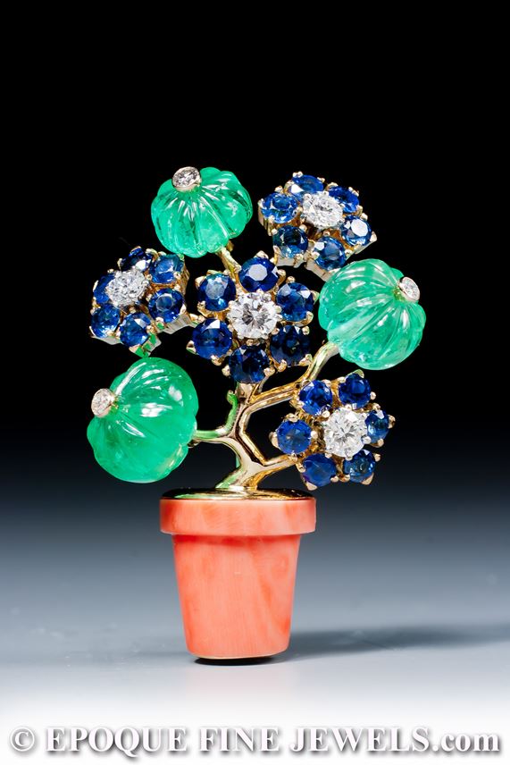   Cartier - A very fine coral, emerald, sapphire and diamond &#39;giardinetto&#39; brooch | MasterArt